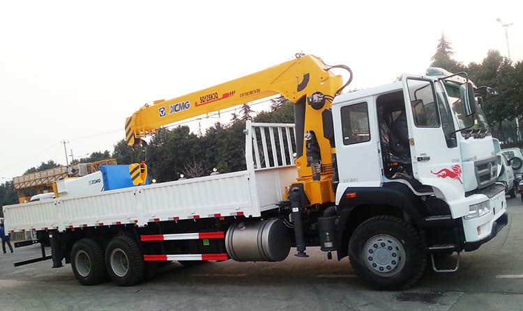 XCMG Official Truck Mounted Crane 12ton Pickup Truck With Crane SQ12SK3Q for Sale